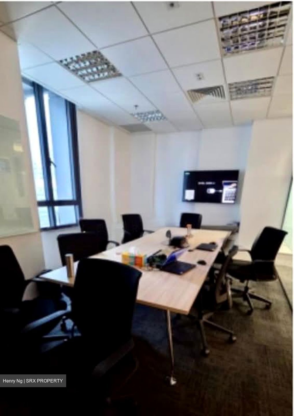 PLUS (D1), Office #568248291